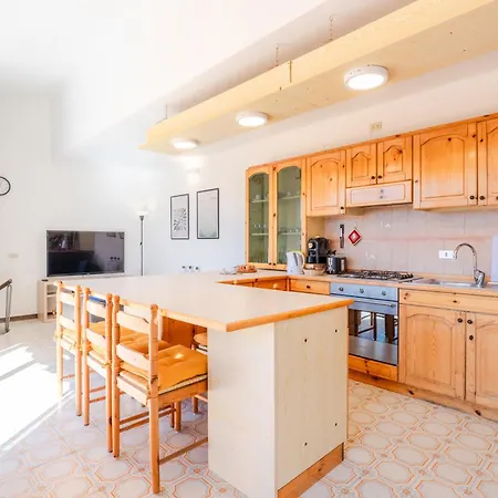 Apartment Joly House