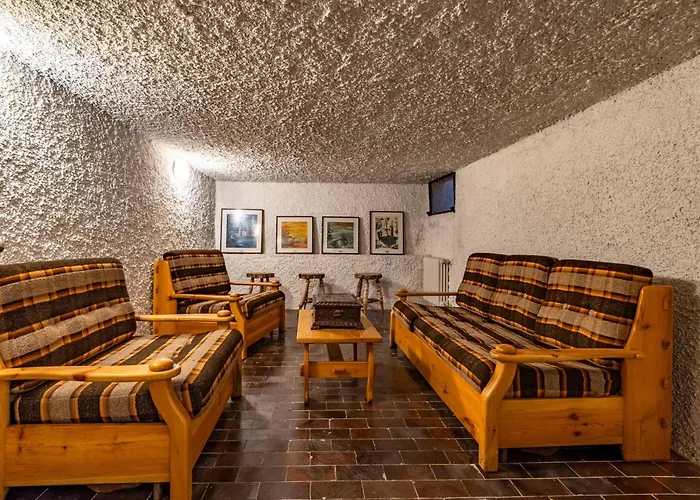 Apartament Joly House